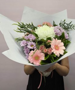 Pretty Posy Holding