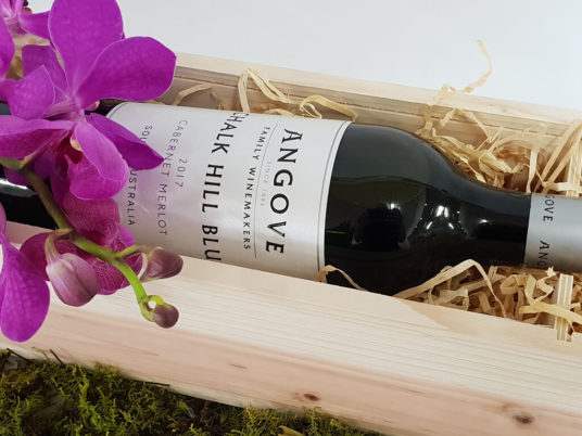 wood wine & fleur gift