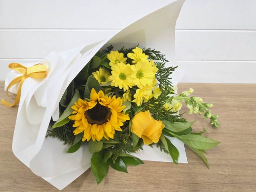 Bright Seasonal Flower Wrap