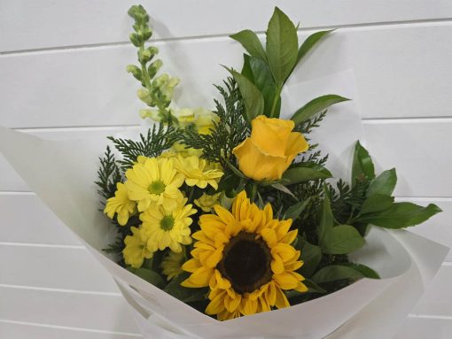 Bright Seasonal Flower Wrap