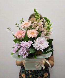 Petite Pastel Holding