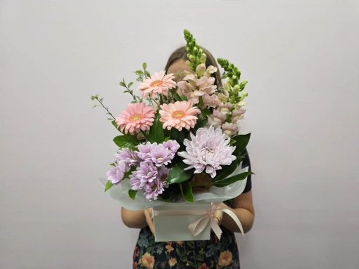 Petite Pastel Holding